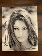 SOPHIA LOREN GORGEOUS SIGNED