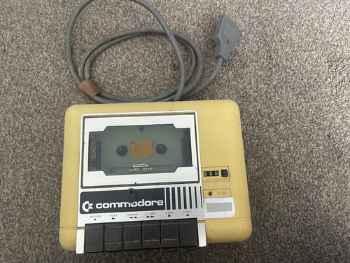 Cassettiera commodore con - cassettiera,