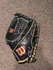Guanto da softball Wilson A2000 12.5 Pro Stock per mano sinistra, nero, oro e rosso