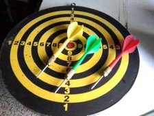 Bersaglio e freccette . gioco anni 60