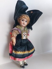 Poupée mignonnette sfbj 301