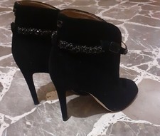 scarpe tronchetto spuntato guess con cinturino misura 39 tomaia in camoscio nero