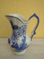 Antica brocca in ceramica