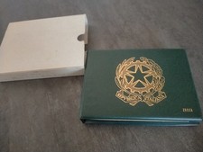 Album con Serie divisionali Repubblica Italiana Zecca anni dal 1970 al 1979 