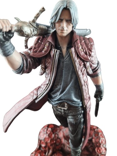 Devil may cry statue fan - cry,