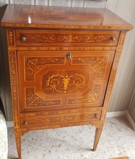 Mobile Bar, Secretaire a