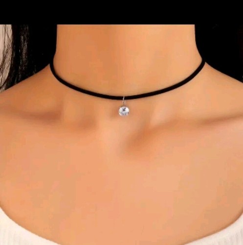 Collana caucciù nero - in,