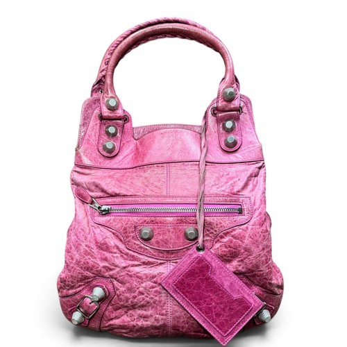 Balenciaga city the giant - balenciaga,