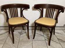 Un set 2 sedie/poltrone