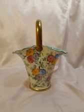 Cestino Deruta, marchio con il vaso, anni 50, fiorito con manico e bordature oro