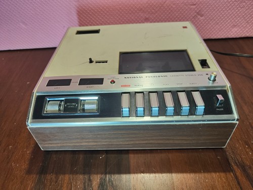 Registratore cassette - registratore, a