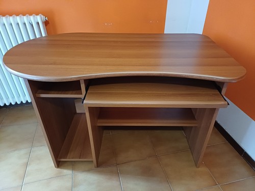 Scrivania per compiuter colore - scrivania,