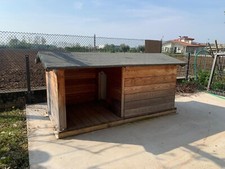 Casetta per cani taglia grande in legno di larice, info sotto in descrizione