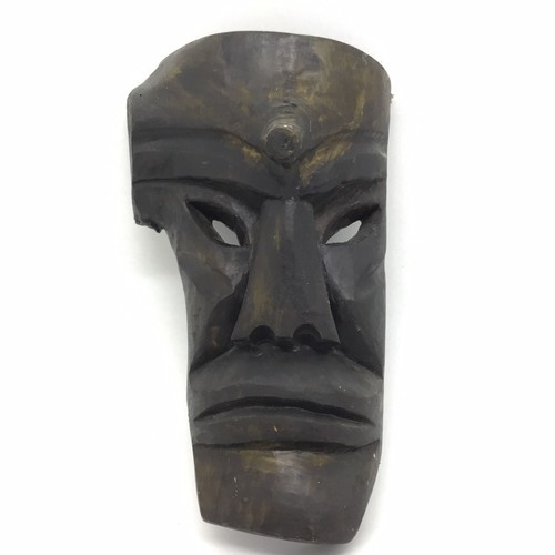 Vecchia grande maschera - e,