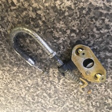 Fermo sella posteriore