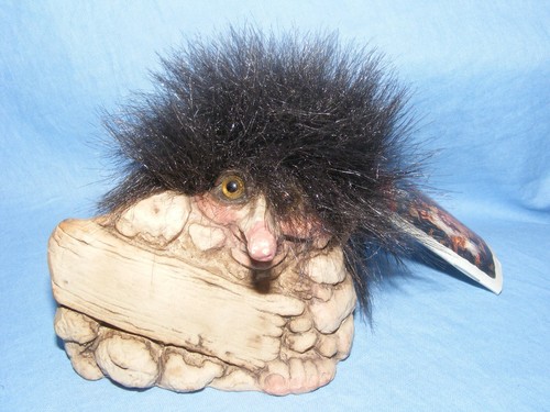 Troll form con insegna - ny,