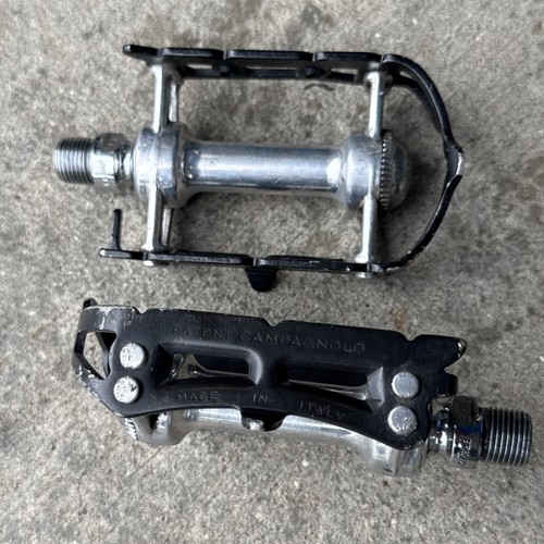Coppia pedali bici strada