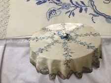 tovaglia ricamata a mano Con