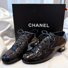 Scarpe stringate CHANEL tacco
