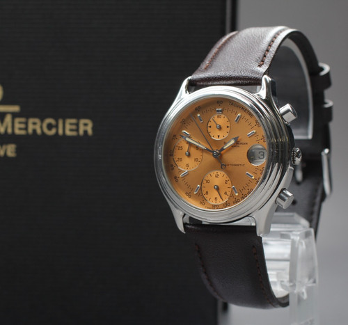 Near mint case baume - [near, &