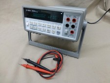 HP AGILENT 34401A MULTIMETRO DIGITALE DMM DA BANCO 6 1/2 CIFRE