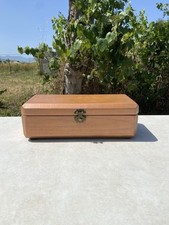 scatola, bauletto, cofanetto in legno di castagno,33x14x11 fatto a mano