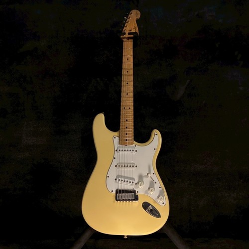 Fender yngwie malmsteen - fender,