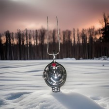 Collana con ciondolo - , the