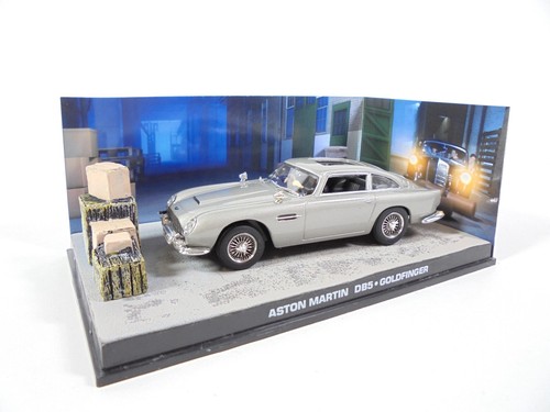 Aston martin db5 james - james, bond