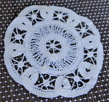 Piccolo Centrino Antico Pizzo