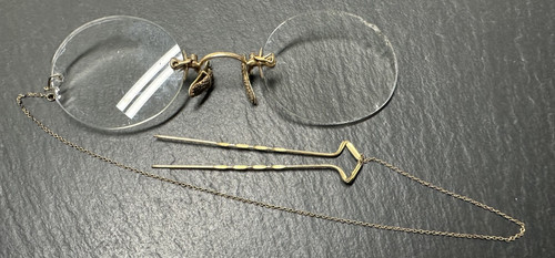Antichi occhiali pince nez - occhiali,