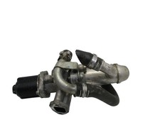 Radiator exhaust with valve
