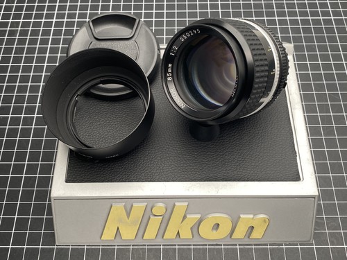 Nikon nikkor 85mm s - nikkor,