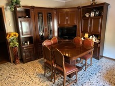 soggiorno anni 80 completo di tavolo allungabile e 6 sedie