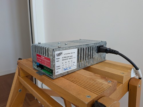 Alimentatore voltaggio - alimentatore,