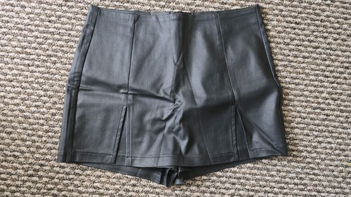 Pantaloncini neri effetto