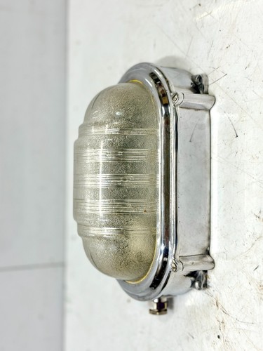 Elegante lampada paratia