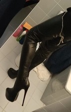 tajna club crotch high black leather boots