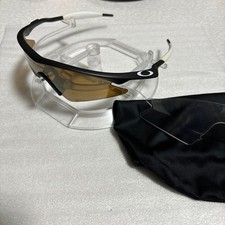 Occhiali da sole Oakley M