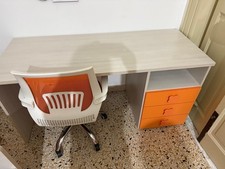 cameretta usata ma come nuova, libreria scrivania 2comodini 3 letti