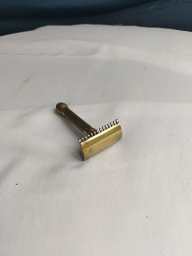 Rasoio sicurezza gillette - di,