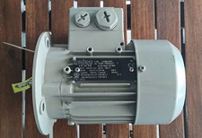 motore trifase SIEMENS  1LA7060-2AA11  0,18kW  Motor IP55 63M IMB5