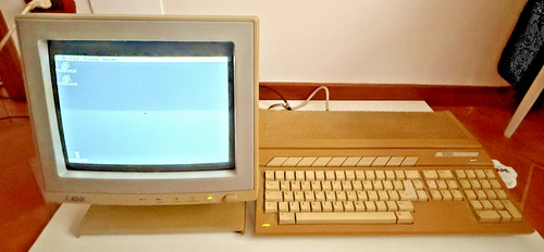 Atari 1040ste monitor - atari,