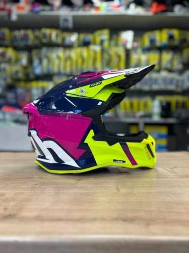 Nuovo casco airoh strycker - nuovo,