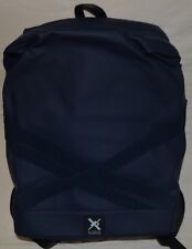 ZAINO + PORTA COMPUTER Linee morbide per uno zaino essenziale 