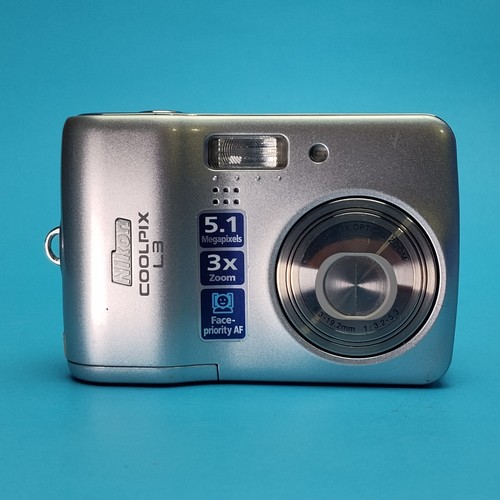 Nikon coolpix 1mp - 5.1mp, digital