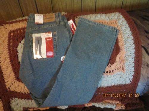 Nwt levi women -  nwt, women’s