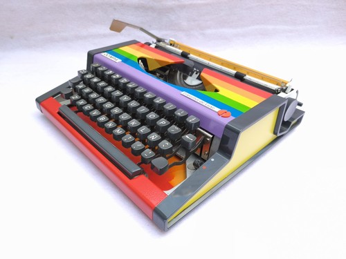Macchina scrivere olympia - da,