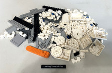 LEGO 21015 Torre Pendente di
