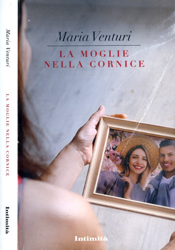 Moglie nella cornice - la,